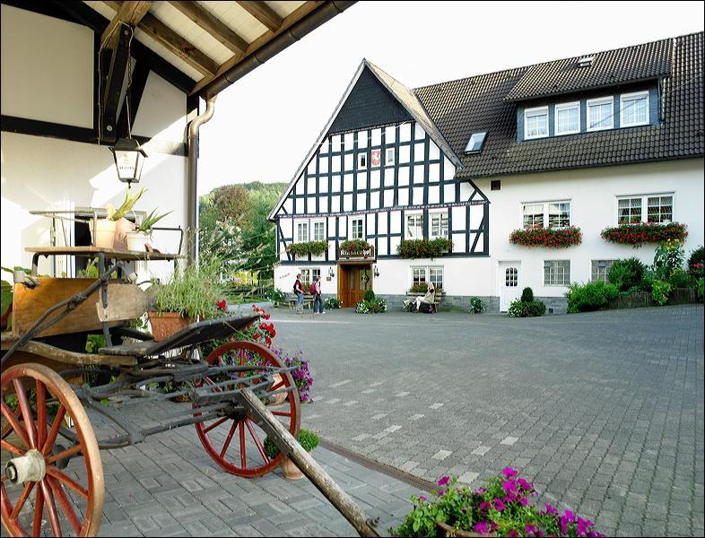 Hotel Klaukenhof Lennestadt Exteriör bild
