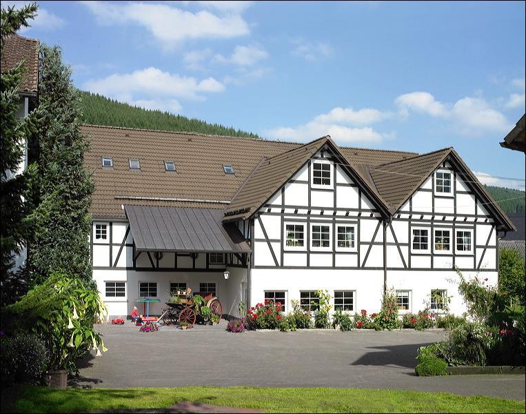 Hotel Klaukenhof Lennestadt Exteriör bild